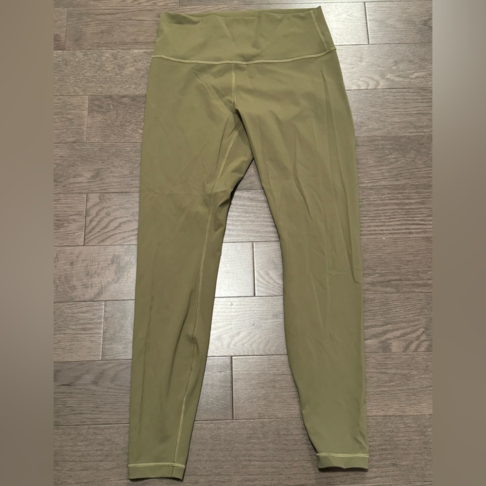 Gently used Lululemon leggings size 10